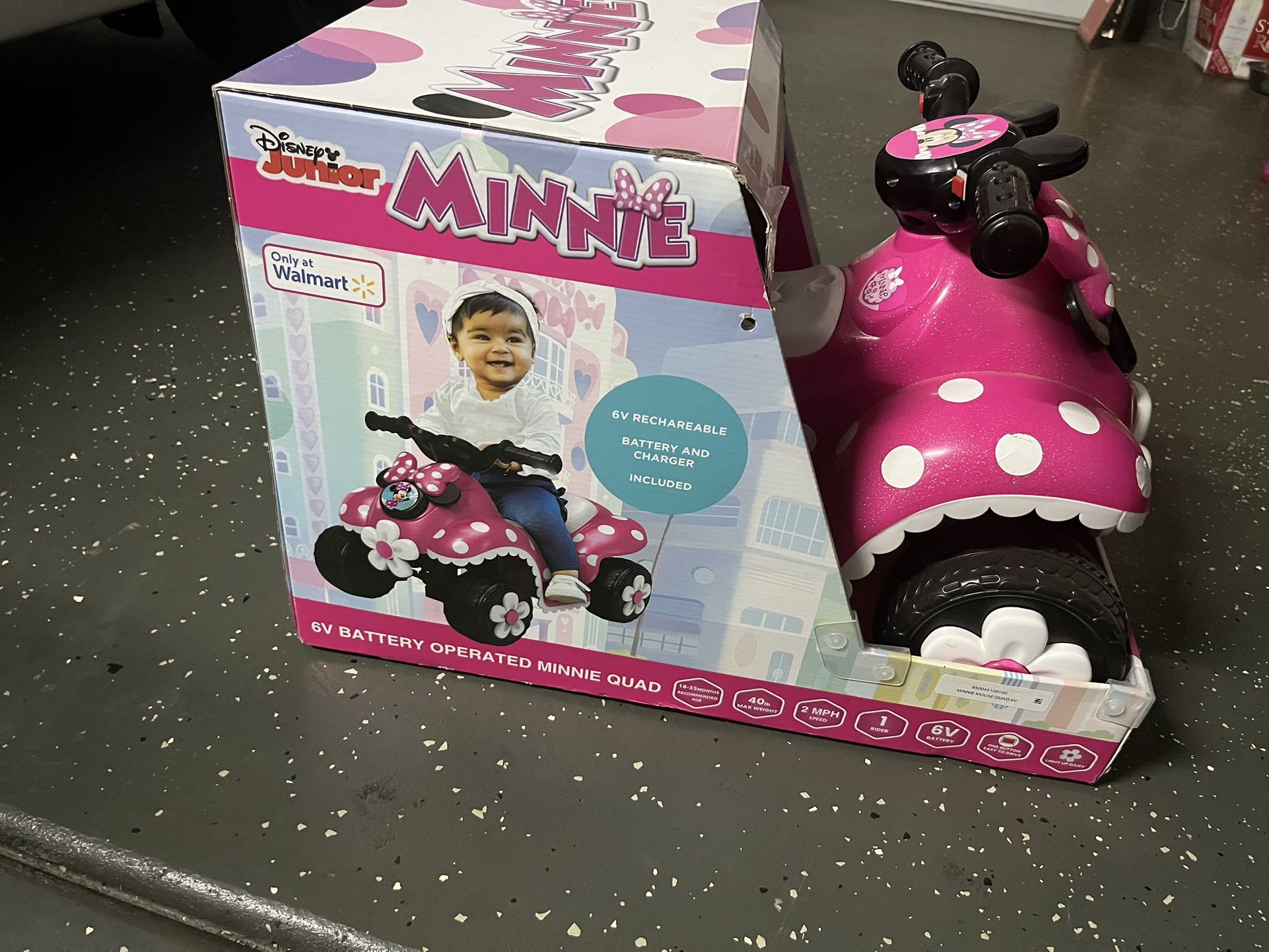 Minnie Mouse Cart