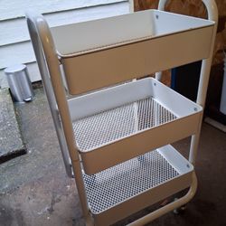 Metal Shelves On Wreels