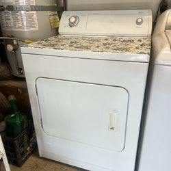 Whirlpool XL Capacity Gas Dryer