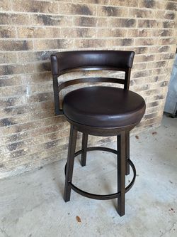 Swivel Bar Stool with Back and Footrest