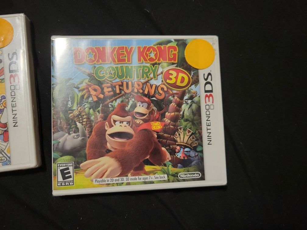 NINTENDO 3DS Donkey Kong Country Returns And Paper Mario Sticker Star