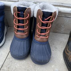 Oshkosh B’Gosh snow boots