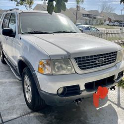 2003 Ford Explorer