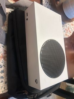 Xbox series S 2 controls 1tb seagate external memory