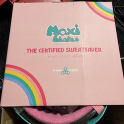 moxi skates helmet