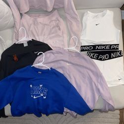 Bunch Of Women’s Nike Clothes