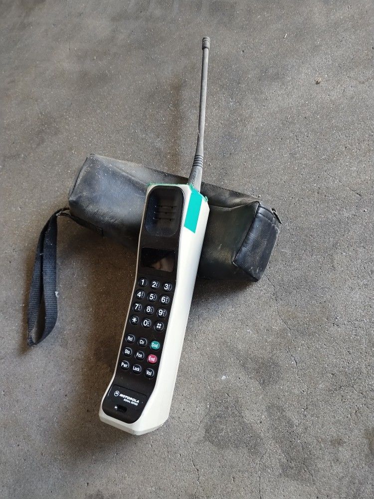Vintage New Cellphone With Antenna. 