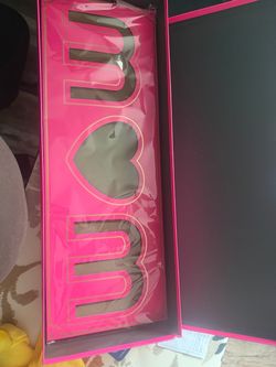 Mom box