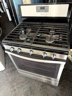 Whirlpool 30 in stainless steel gas stove and oven