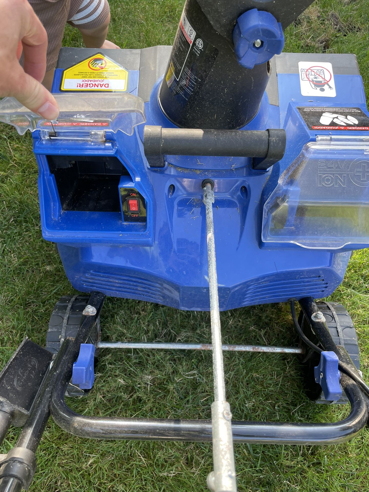 Battery Powered Snowblower for Sale in Elgin, IL OfferUp