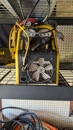 Refrigerant recovery system