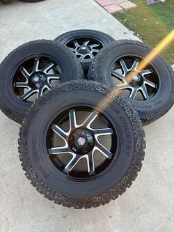 Rims 20 CENTERLINE black Universal 6x139.7 and 6x135 lug pattern rines for trucks of 6 lugs