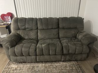 Very Clean Couch Set