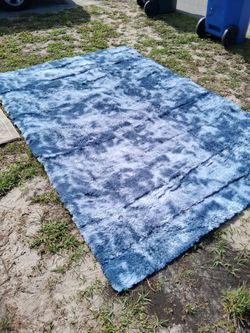 VERY NICE  AREA RUG
