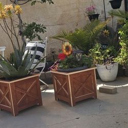 Country Style X Brace Planter Box