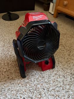 Milwaukee job site fan