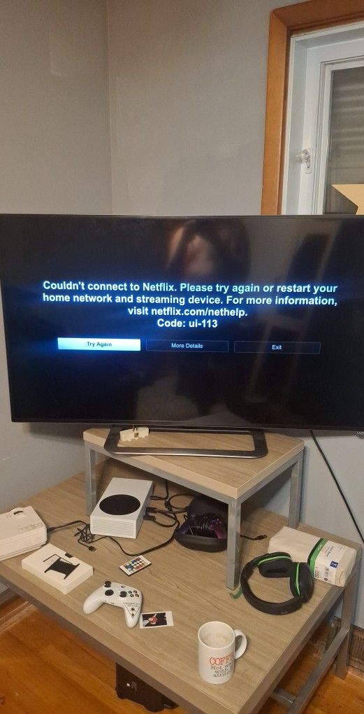 50 " VIZIO (GOOD)