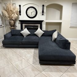 FREE DELIVERY West Elm Deep Modular Sectional – 114” x 94” – Excellent Condition