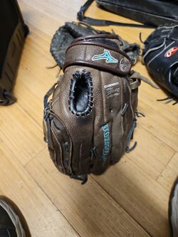 Mizuno Fastpitch Girls Glove