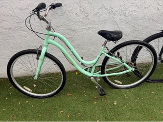 Huffy beach cruiser