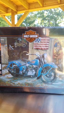 SCHMID HARLEY DAVIDSON MOTOR CYCLES PUZZLE IN METAL TIN