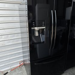 Samsung refrigerator french door  black with 2 ice makers 