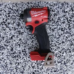 IMPACT DRILL MILWAUKEE TOOL ONLY 