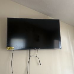 LG  Smart TV Still Warranty