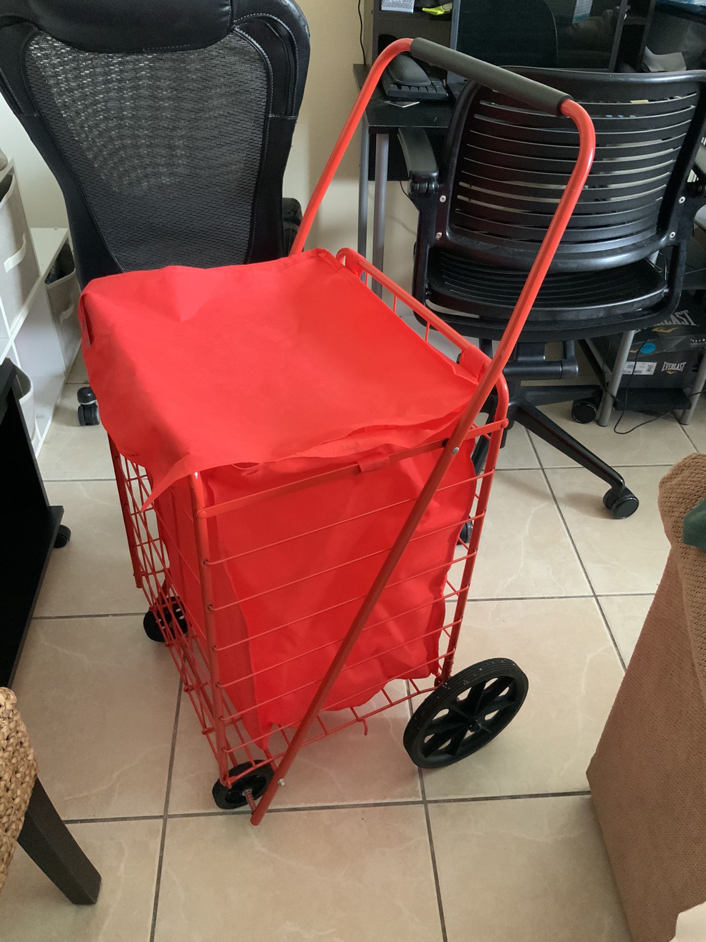 Sandusky folding shopping cart 110 Ib
