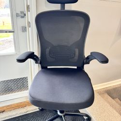 Brand New Black Mesh Tall Back Ergonomic Office Chair w/Flip Up Armrests & Adjustable Lumbar Support