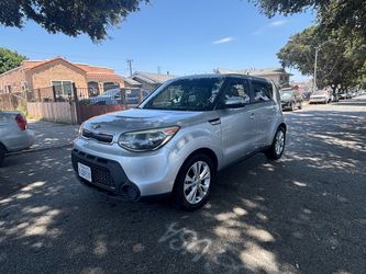 MECHANIC SPECIAL   2014 KIA SOUL 119K MILES ICE COLD AC  SUPER CLEAN RUNS AND DRIVES NEEDS SOLENOID REPLACED FOR TRANSMISSION