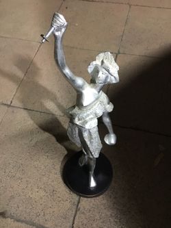 Statues aluminum