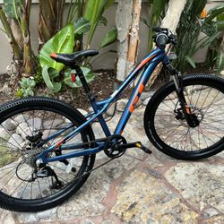 GT Stomper Pro Mountain Bike