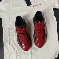 Shoes Sz 9 225, Tshirt Sz M $60