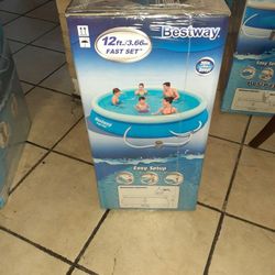 Bestway pool 12 Ft / 3.66M FAST SET 30 IN DEEP