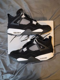 Mens size 10.5 Air Jordan White Thunder