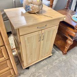 Like New Kitchen Island 