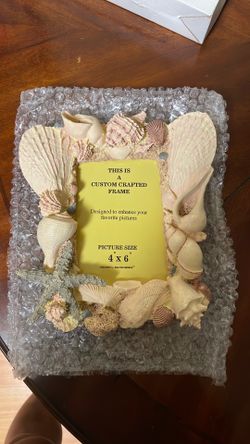 4 x 6 custom crafted Seashells frame