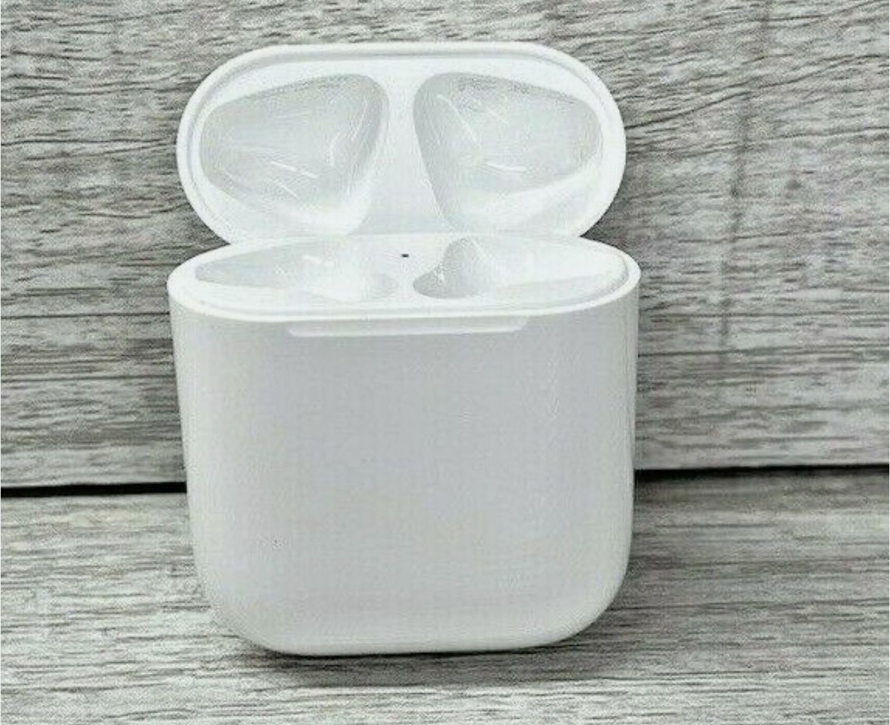 Apple AirPods 2nd Generation Charging Case White