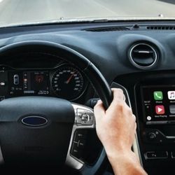 Smart Radio  7" double  din, It works with Apple CarPlay & Android Auto,  Bluetooth,  compatible with Back up Camera, Standard Size 