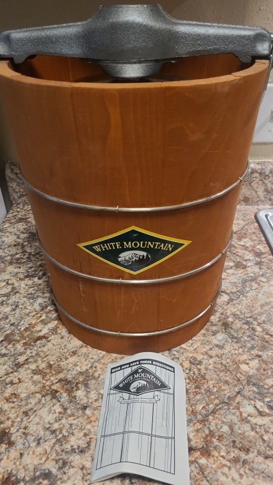 Vintage Salesman Sample White Mountain Mini Junior Ice Cream Freezer Maker