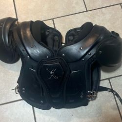 Shoulder pads