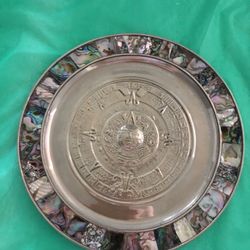 Vtg Alpaca Mexico Aztec Calendar Plate Mother of Pearl Abalone Inlay Silver 8"