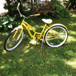 Schwinn Legacy Classic Bicycle 