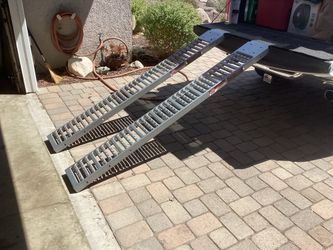 Haulmaster loading ramps