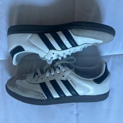 Adidas sambas 5.5Y
