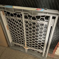 Expandable Et Gate