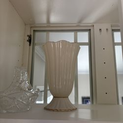 3-Piece Lenox Ivory Porcelain Vase Collection – Elegant Gold Trim Home Decor Set