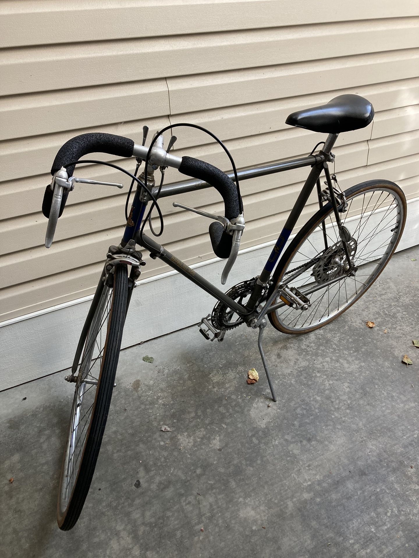 Raleigh Record Vintage Bike