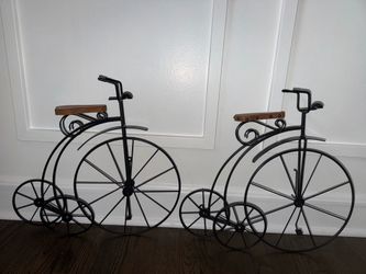 2 Unique 3D Vintage Tricycle Metal Wall hanging black iron frame & wood seat